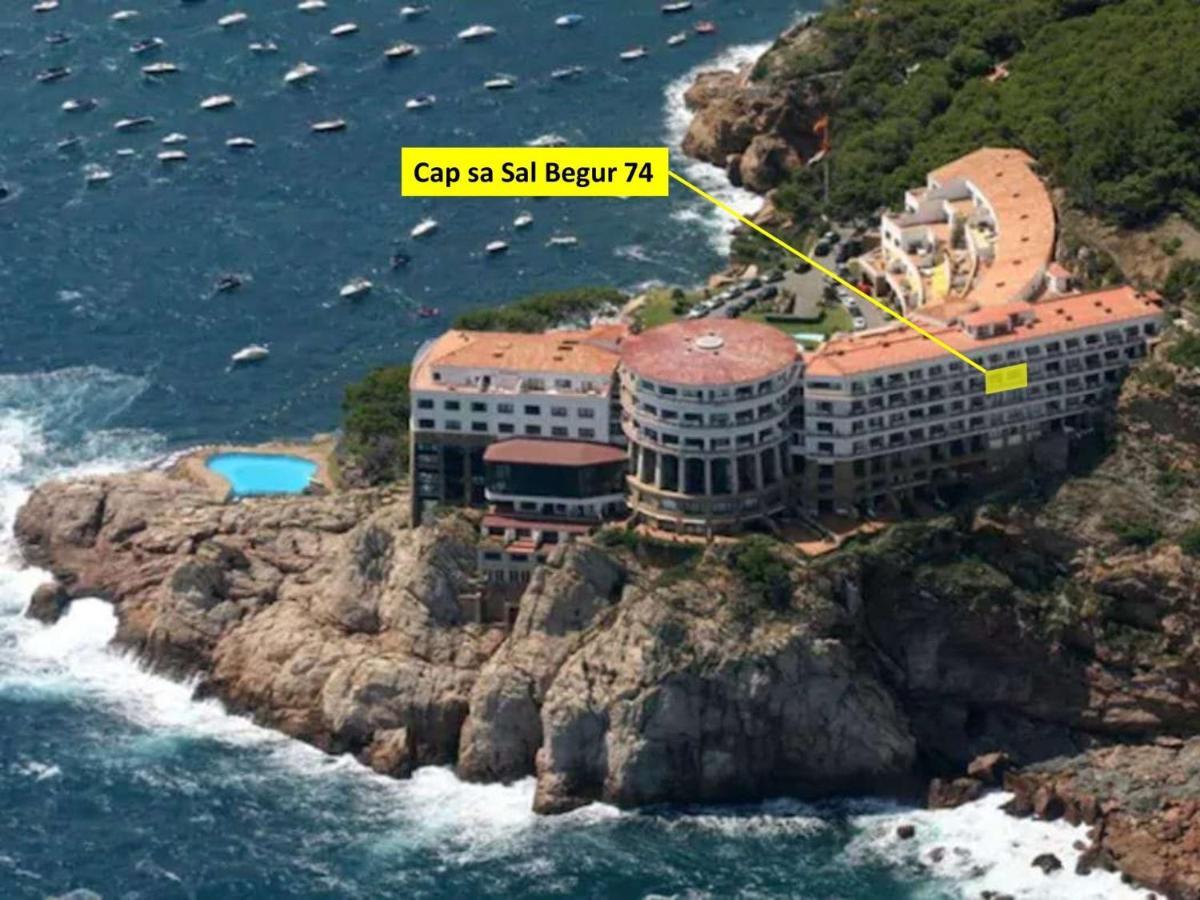 Capsasalbegur74 Terraza Sobre Mar Piscina Del Mar Apartment Exterior photo